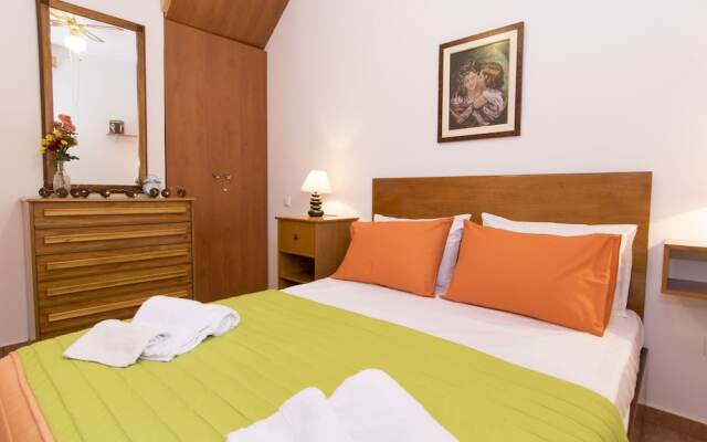 Ortaki Traditional House