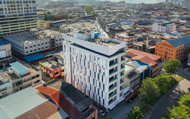 Ando Hotel Batam