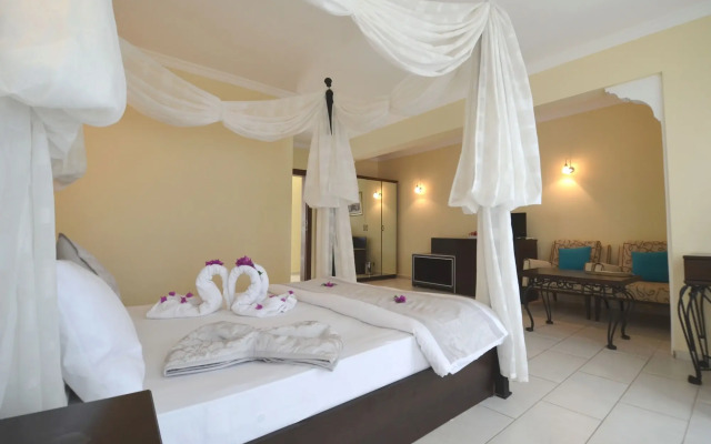Hotel Cachet Adults Only