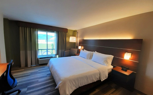 Holiday Inn Express Hotel & Suites Trincity Trinidad Airport by IHG