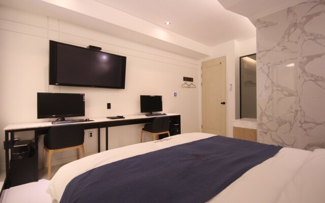 The Club Hotel Seomyeon