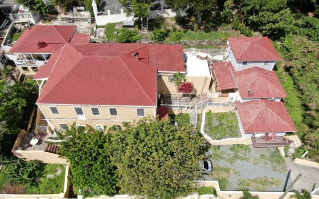 Historical Cornerstone Inn