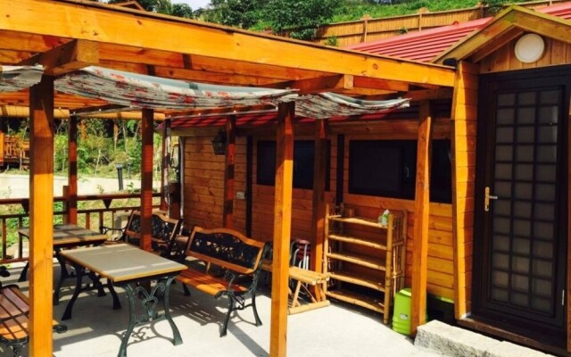 Miss Travel Camping Cottage