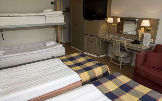 Hotel Adlon