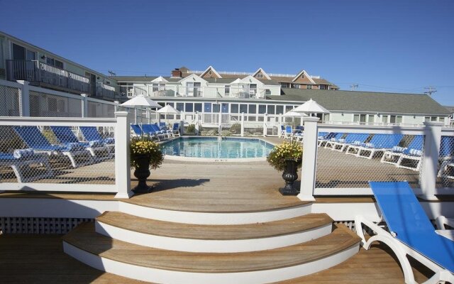 Anchor In Distinctive Waterfront Lodging