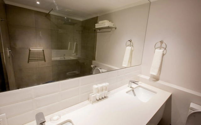 Max Executive Apartments