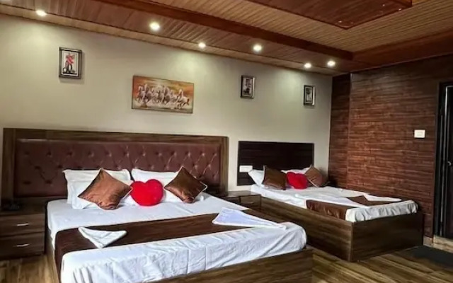 Traditional Hotel And Restaurant