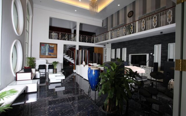 Ayaana Boutique Hotel