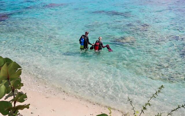 Coral Paradise Resort