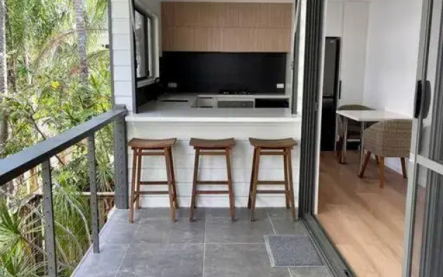 New 2 bedroom unit with river views