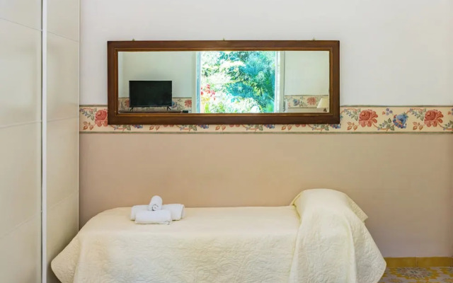 Villa Villari Terrace and Patio by Napoliapartments