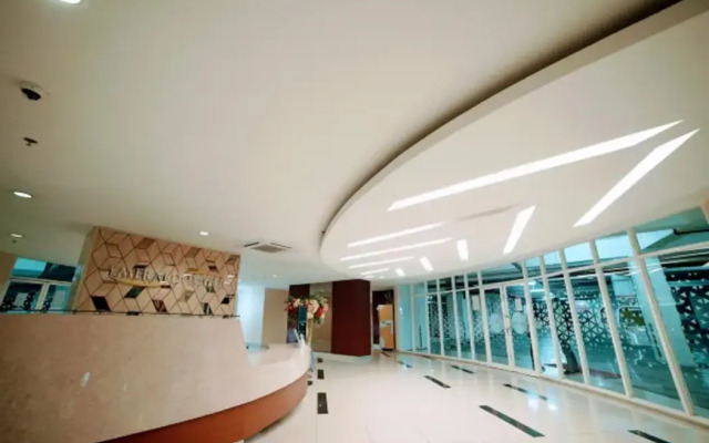 Grand Kamala Lagoon by Veeroom