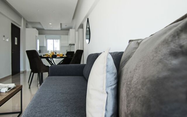 Phaedrus Living: Seaside Luxury Flat Lighthouse 65