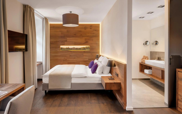 Alpen Hotel München