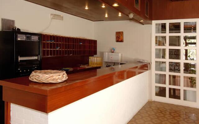 Zeus Hotels Palm Beach