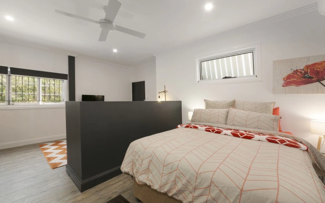 Milton Mews - Studios