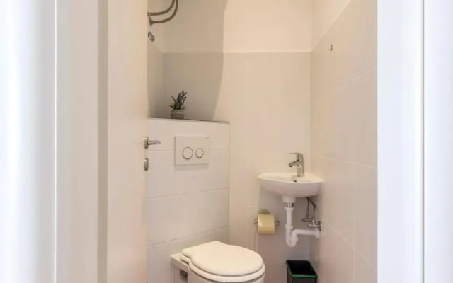 Ferula, 3 bedroom apartment near beach Bačvice