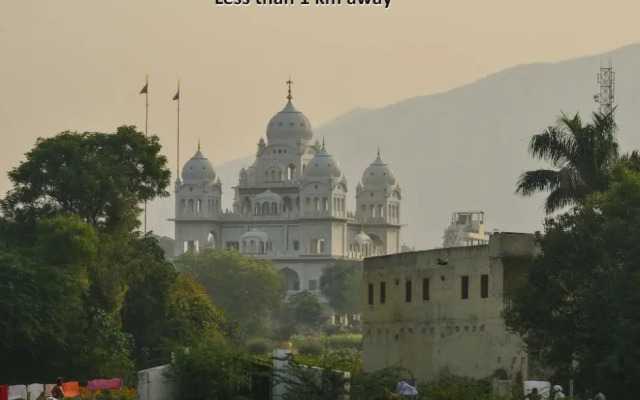 Shree Deep Hotel by OYO Rooms