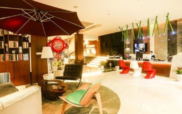 Ceeci Hotel