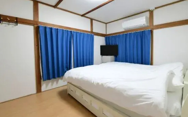 JH Yellow Guest House