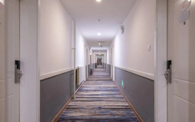 Zhumei Impression Hotel apartment (Qingdao Licang District government store)