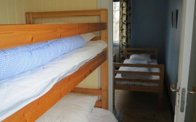 Vandrarhem Och B&B Lergodset