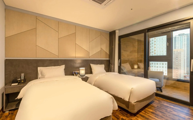 Urbanest Hotel