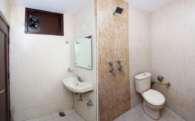 OYO 3919 Hotel Sai Dham