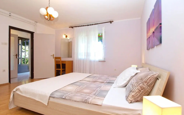 Apartment 1482