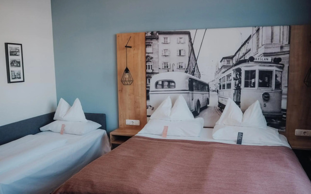 Levy's Rooms & Breakfast