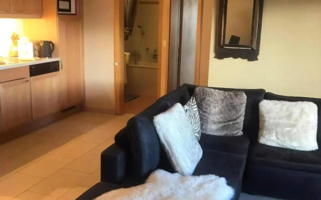 Apartment With Garden Daltons 1
