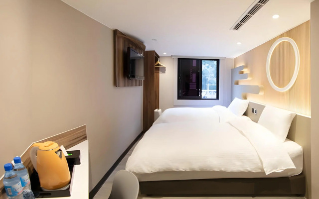 Alishan Shermuh Int' Tourist Hotel