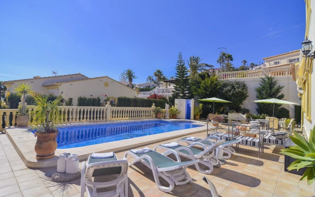Villa - 4 Bedrooms with WiFi - 105020