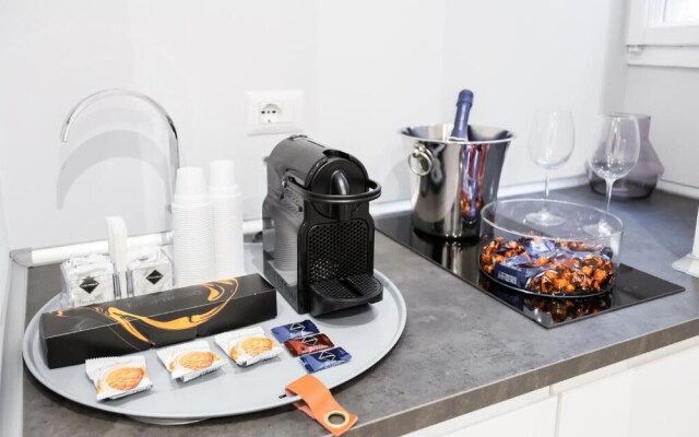 Opera Private Suites