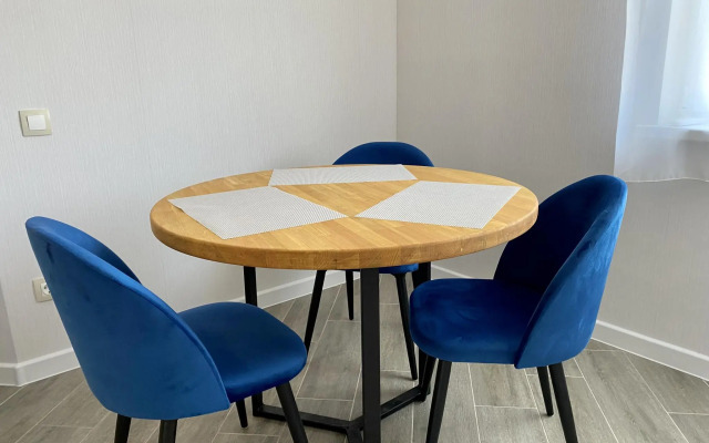 Лайнер на улице Максима Горького