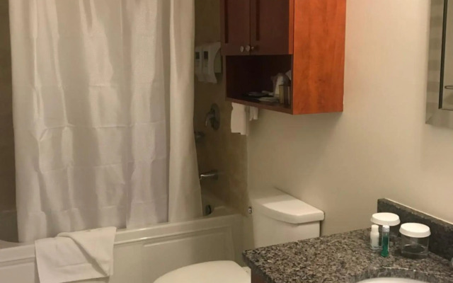 Crescent Suites Hotel