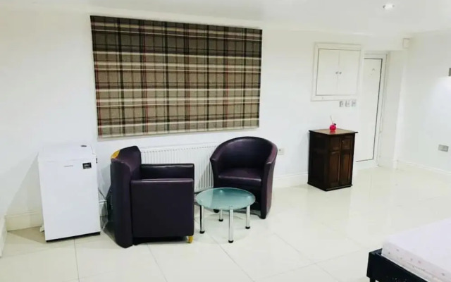 Maidenhead Studio Retreat