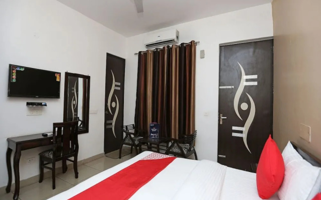 Mahak Residency By OYO Rooms