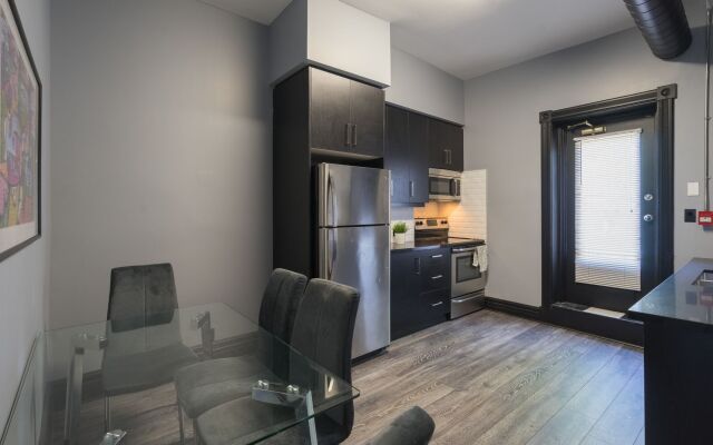 Applewood Suites - West Queen West Loft