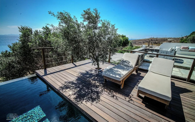 Zen Blue Suites Luxury and Nature in Kea