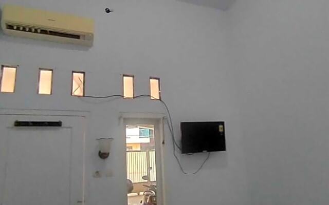 RedDoorz Syariah near Transmart Tegal
