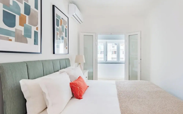 Seaside Modern Flat II at Cascais