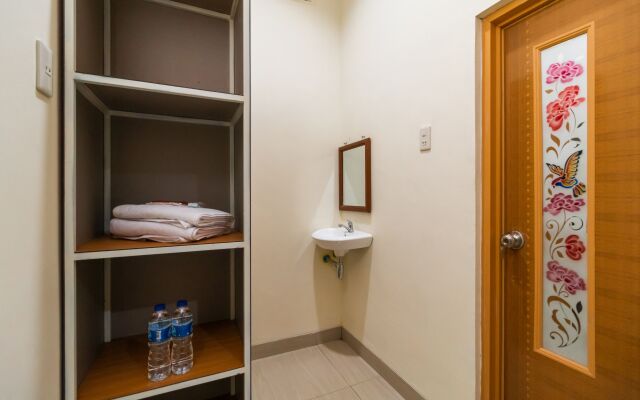 RedDoorz @ Aldos Villa Silangit