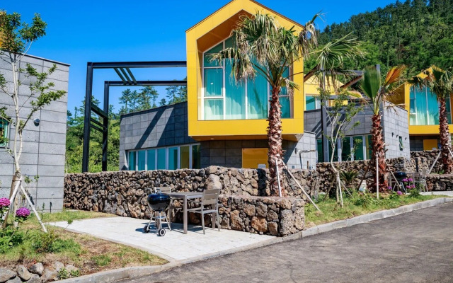 PoolVilla The Secret - Aewol