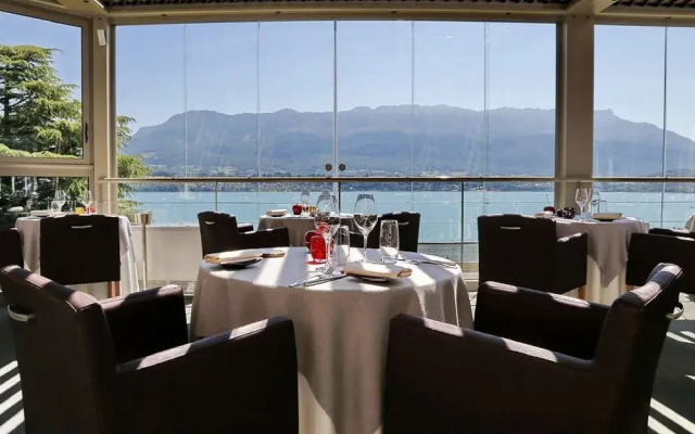 Hôtel Ombremont