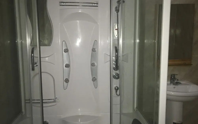 Nondon International Hotel