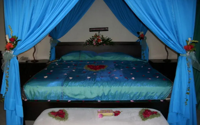 Alam Warna Villas & Apartment