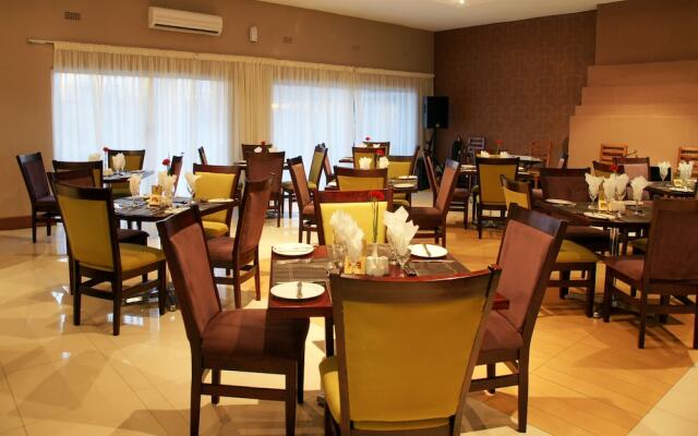 Kadoma Hotel And Conference Center