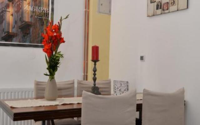 Olive Tree City Apartment