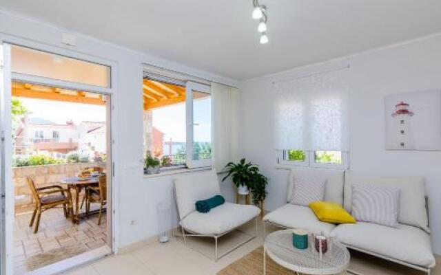 Adriatic Sunny Apartments
